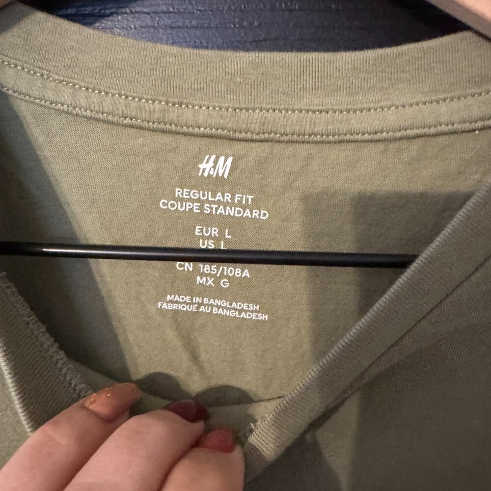H & M Mens Basic Tshirt Moss Green Large - Picture 2 of 4